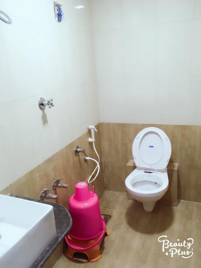 Hotel Sun Shine Ahmedabad Exterior foto